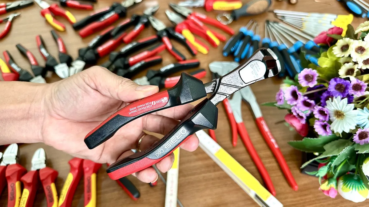 Kềm cắt đầu đinh ORBIS